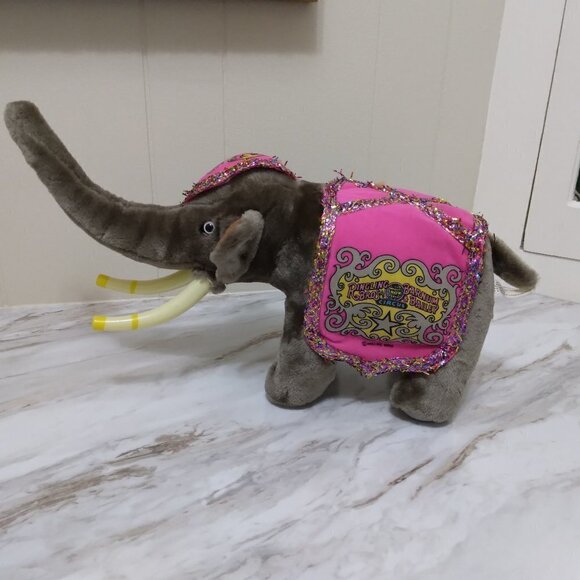 Ringling Bros Barnum Bailey Vintage Circus Elephant - Picture 1 of 14